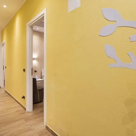 Apartamento Modern With Patio In By Wonderful Italy *