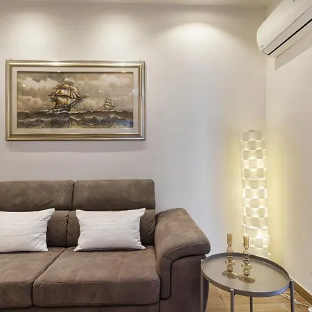 Modern With Patio In By Wonderful Italy Appartamento Rapallo