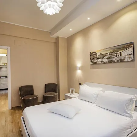 Modern With Patio In By Wonderful Italy דירה ראפאלו