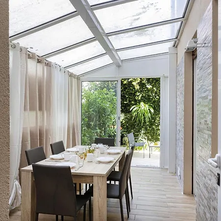 Modern With Patio In By Wonderful Italy Appartamento