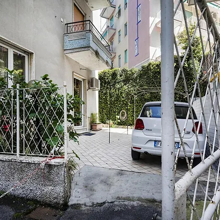 Modern With Patio In By Wonderful Italy ראפאלו